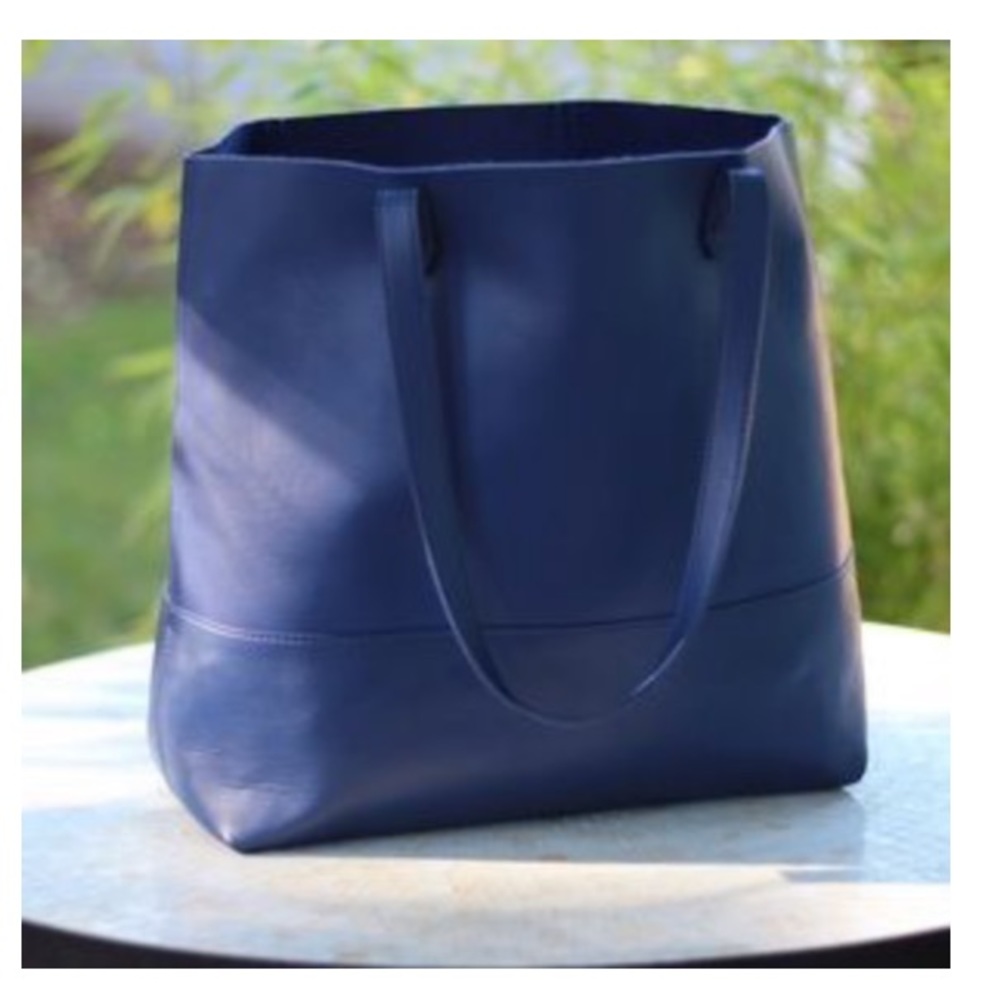 BRAND NEW still in package never been opened tote